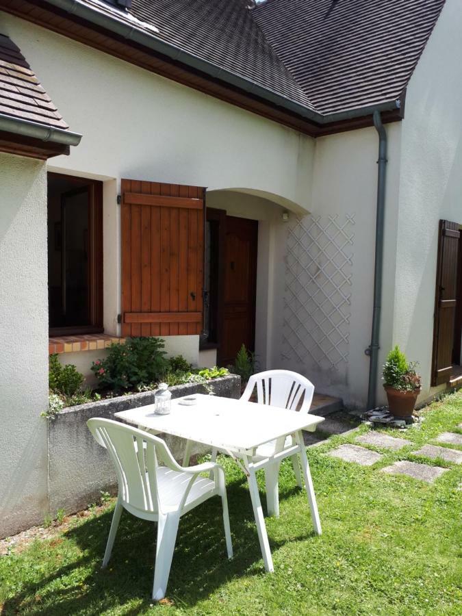 Au Chat Perche Mareil-sur-Mauldre Exterior foto